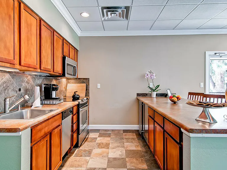 Clubhouse Kitchen