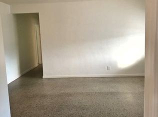 931 44th St, West Palm Beach, FL 33407