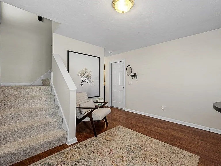 18 Angela Rose Ln — Photo 4