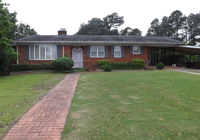 1st image of 400 Bunche Dr
