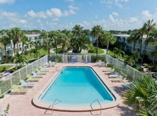1501 Eden Isle Blvd NE APT 52, St Petersburg, FL 33704