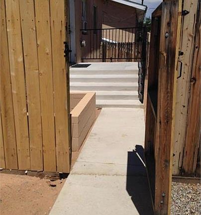 3rd image of 1511 Gold Ave SE APT B