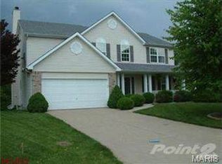 2905 Post Glen Ct, O'Fallon, MO 63368