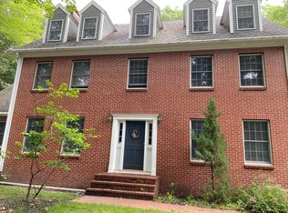 47 Stonegate Rd, Cape Elizabeth, ME 04107