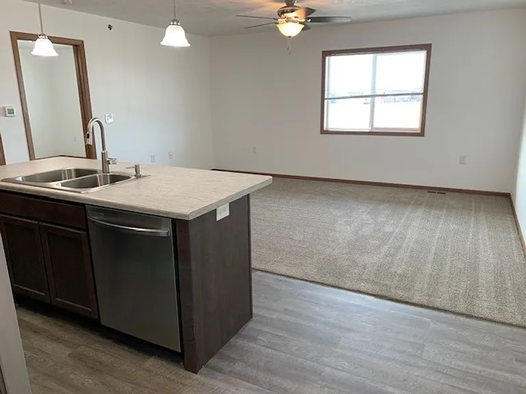 1500 N Main Ave — Photo 5
