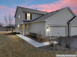 601 W Kristina Ln, Round Lake, IL 60073