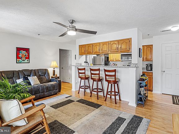 4th image of 12236 Ladymeade Ct