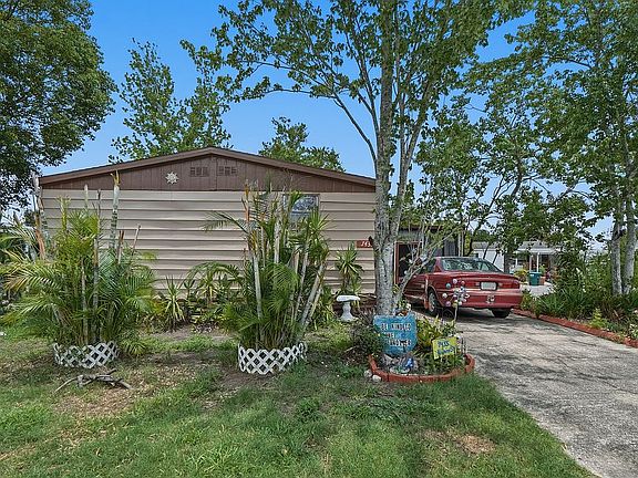 2nd image of 7435 Kalani St