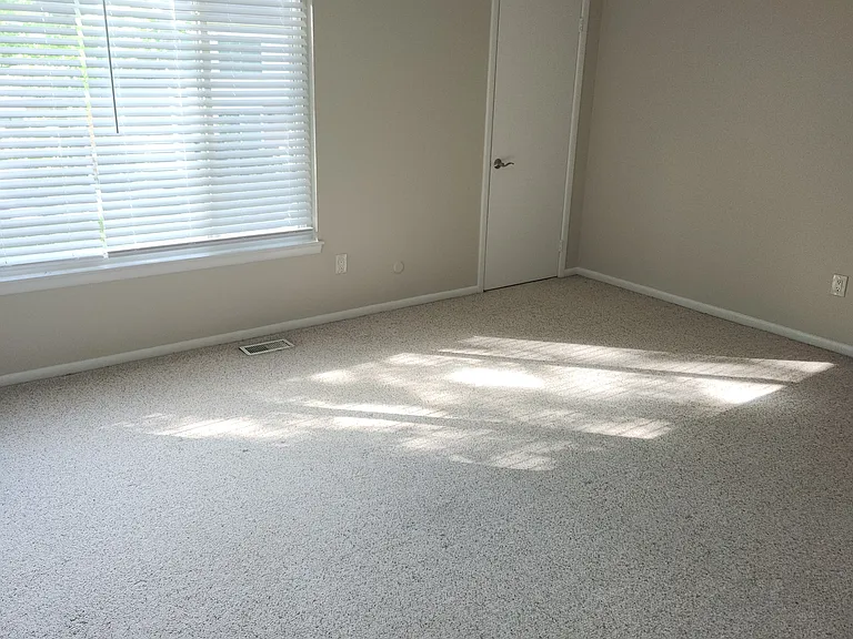 1025 Oaklyn Ct #1025 — Photo 10