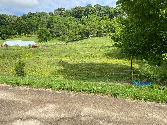 4th image of 171 Edwards Ln