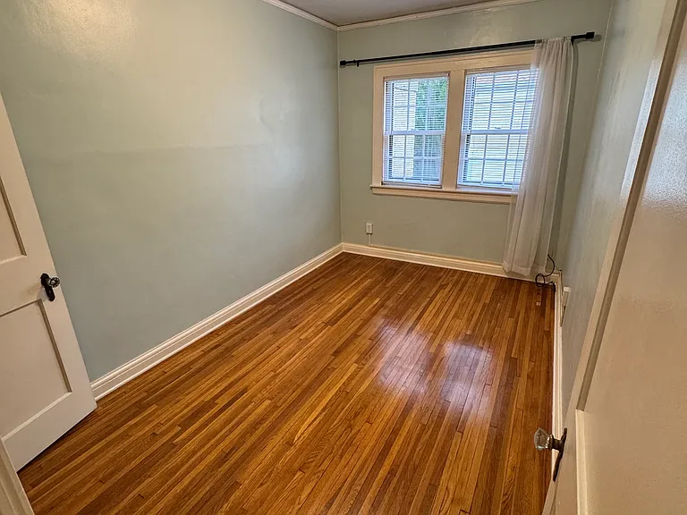 417 Lyon St NE #4 — Photo 6
