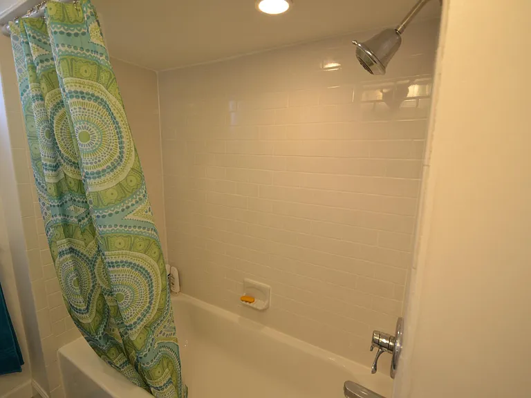574 Terrace Ave #4 — Photo 12