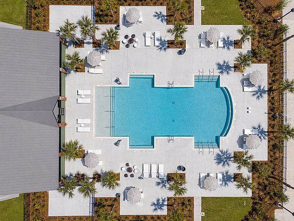 Welcome to the Residences at Sawmill - Luxury Apartment Homes Now Leasing in Summerville, SC
