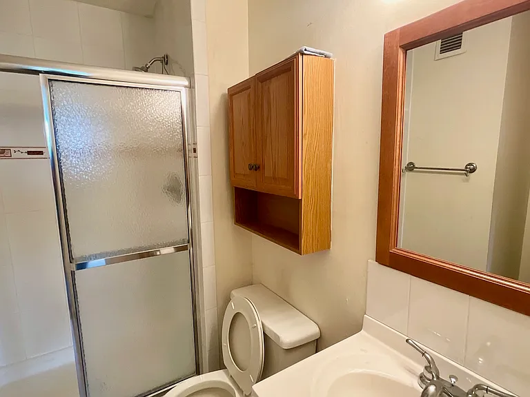 250 Gorge Rd #7H — Photo 20