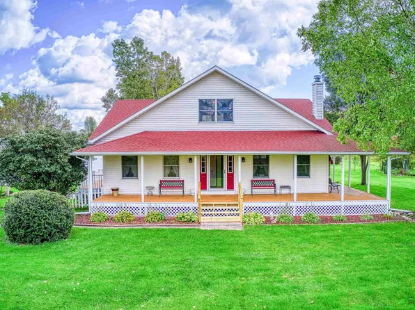 6269 Church Rd, Fair Haven, MI 48023