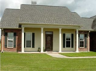 9816 Belle Place Cir, Maurice, LA 70555