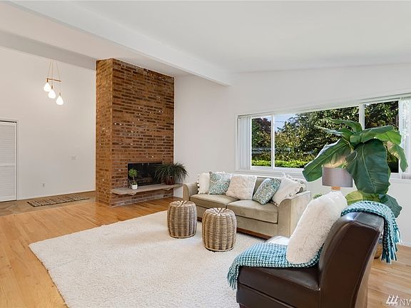 2nd image of 5002 NE 188th St