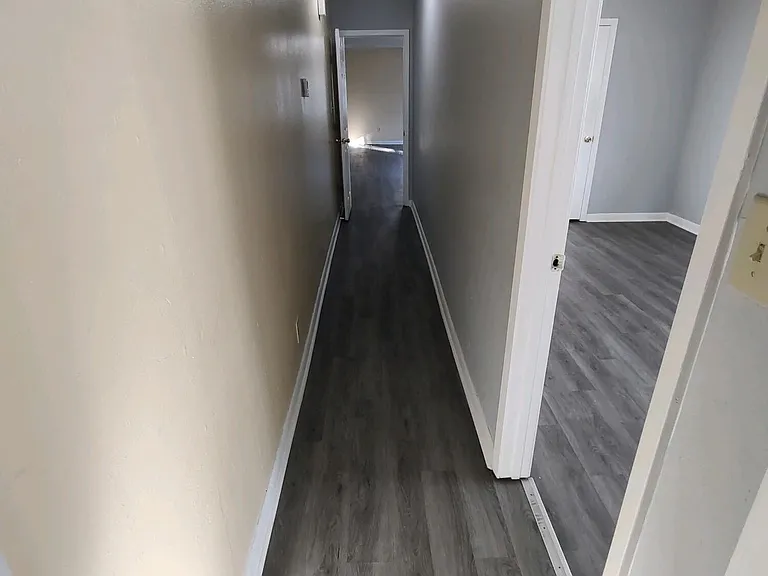 5443 Hubert St — Photo 7