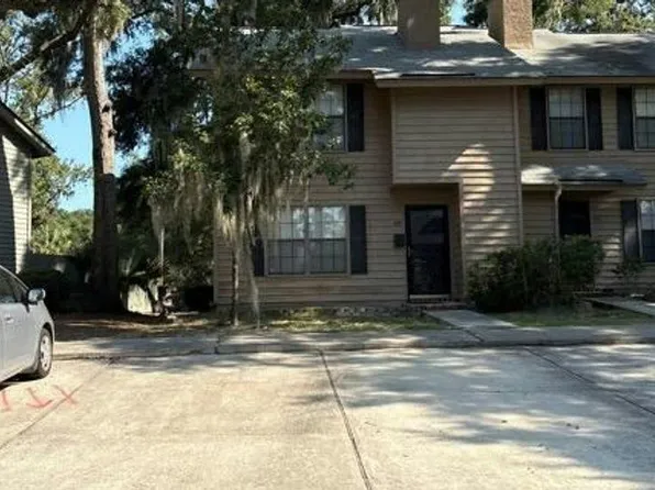 49 Hidden Lake Ct, Savannah, GA 31419