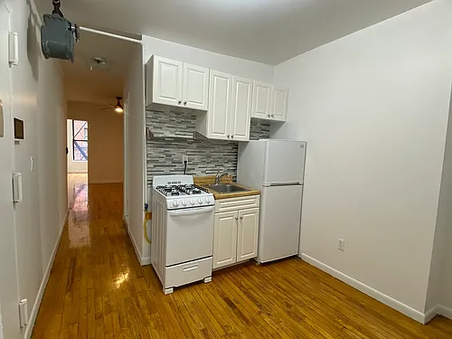 414 W 56th St #9 Photo 1