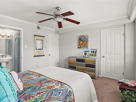 5th image of 3915 Saint Charles Ave APT 311