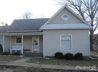 102 S Vine St, Louisburg, KS 66053