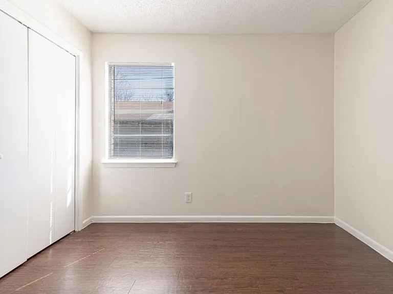 418 Skyline Ave — Photo 9