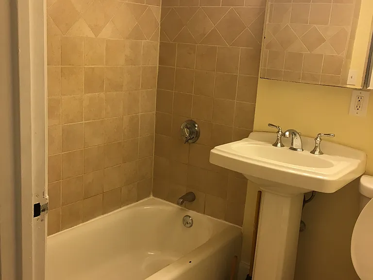 8 Avon St #12 — Photo 8