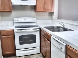 3675 Banbury Dr #22, Riverside, CA 92505