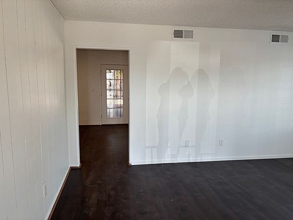3rd image of 3421 Durham Ave