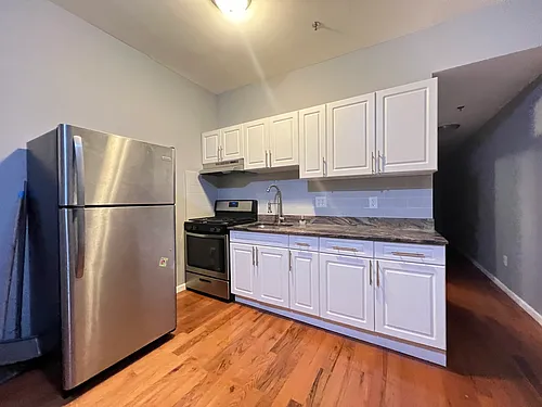 113 Ocean Ave Photo 1