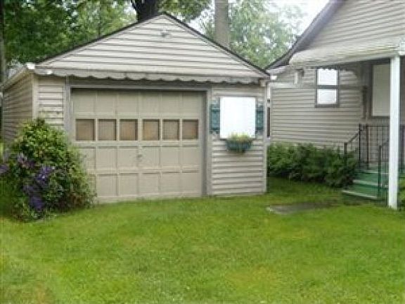2nd image of 1549 Saint John Dr