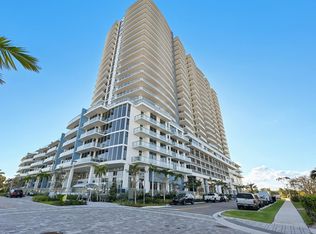 220 Lake Shore Dr #709, West Palm Beach, FL 33403