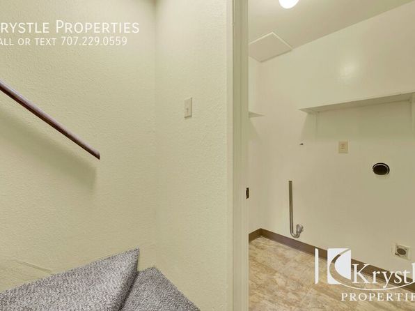 200 Avian Dr APT 3, Vallejo, CA 94591