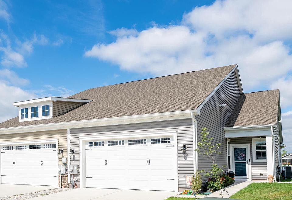 1st image of 305 Waterside Sq