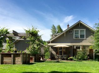 1529 W Main St, Cottage Grove, OR 97424