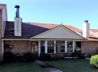 8910 Fairfield Greens Dr, Oklahoma City, OK 73110