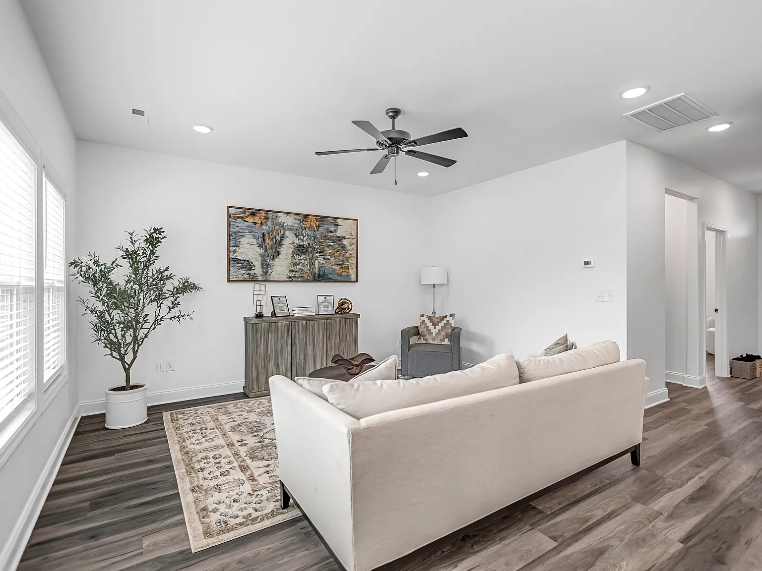 Amber Vista — Photo 4