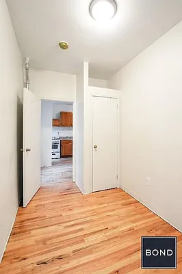 Rented by Bond New York | media 7