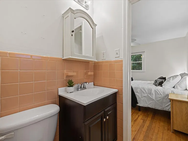 2408 Rolling Pines Ave — Photo 12