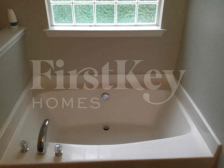 11540 Alicias Ct — Photo 10