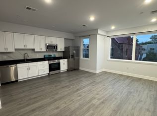 620 N 13th St #3, Philadelphia, PA 19123