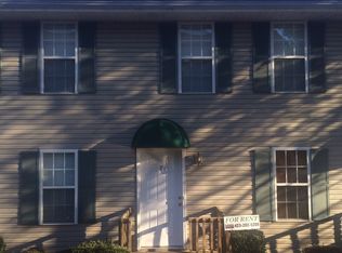 7 Lake Village Ct, JOHNSON CITY, TN 37601