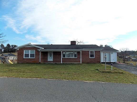 2nd image of 415 Upland St