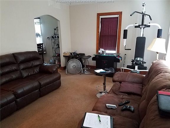 2nd image of 615 Garrison Ave