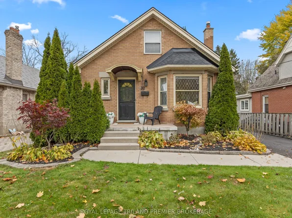 22 Briscoe St E, London, ON N6C 1W9