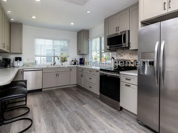 1409 Jefferson Ave #A4, Redwood City, CA 94062
