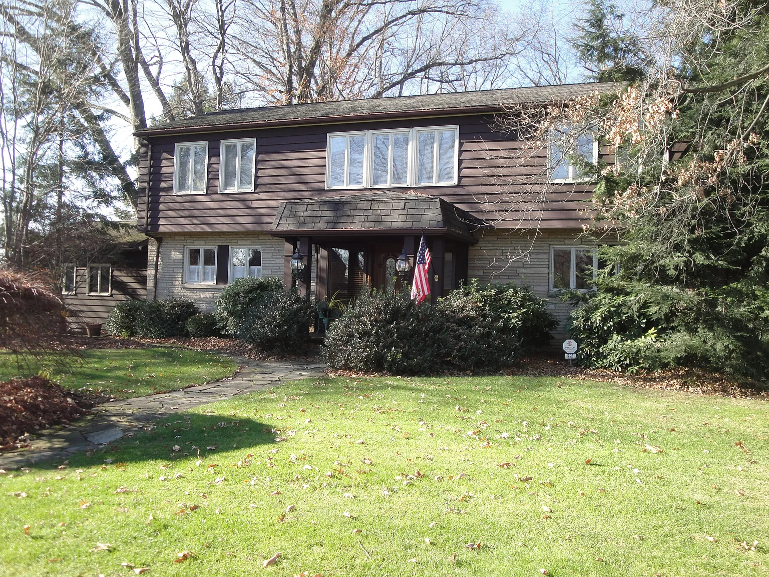 291 Buhl Blvd photo 1