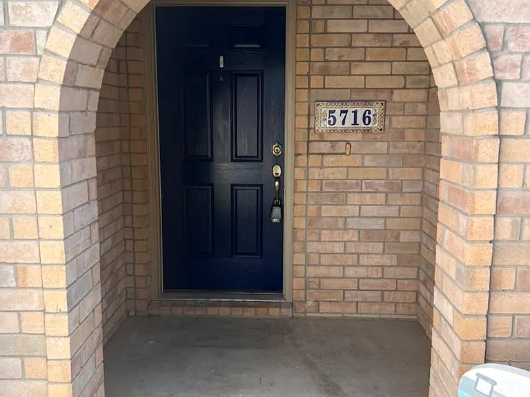 5716 Sapphire Pool Trl — Photo 2