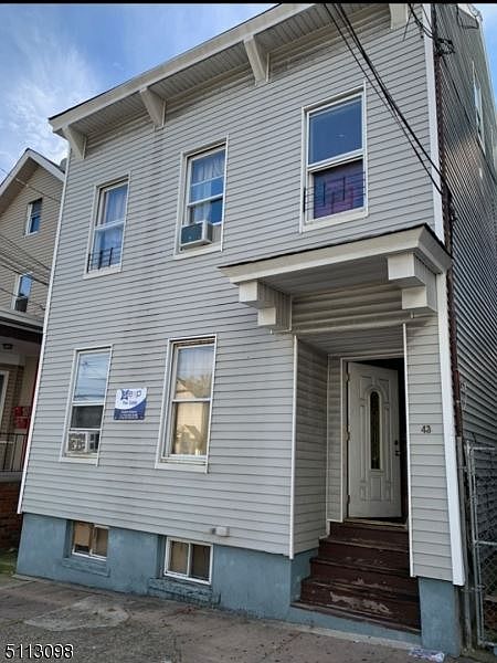 2nd image of 43 Wayne Ave
